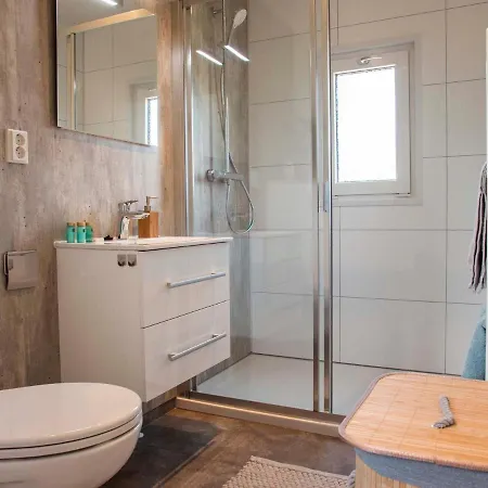 Modern With Dishwasher, 5 Km From Valkenburg