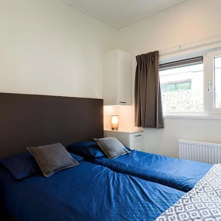 Modern With Dishwasher, 5 Km From Valkenburg Holiday home Schin op Geul